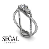 Engagement ring 14K White Gold Vintage Elegant Diamond 
