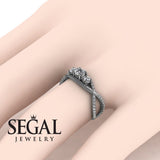 Engagement ring 14K White Gold Vintage Elegant Diamond 
