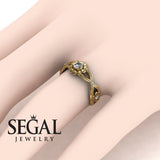 Engagement ring 14K Yellow Gold Flowers Vintage Elegant Diamond 